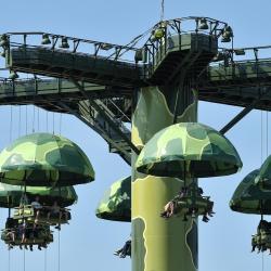 Toy Soldiers Parachute Drop