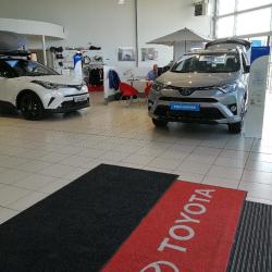 Toyota - Sta 45 - Villemandeur