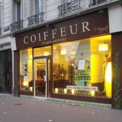 Un Salon Particulier