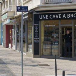 Une Cave à Bron