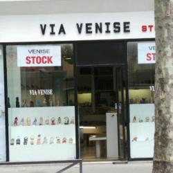 Via Venise Collection