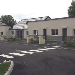 Vill'age Bleu Quarre Les Tombes