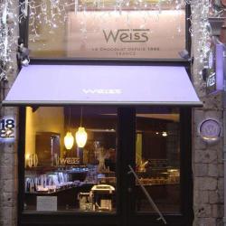 Weiss