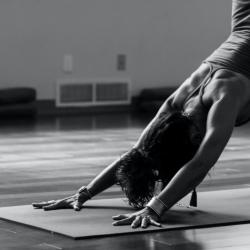 Yoga Mikina
