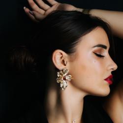 Portrait studio