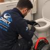 Débouchage de WC par un technicien Direct canalisation