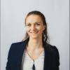 Portrait Emilie DAVAL fondatrice de l'entreprise Entre Les Mains d'Emy