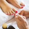 pose de vernis de couleur