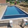 Piscine en cours de construction et raccordements techniques
