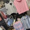 Une collection colorée pour la venue du printemps! 
pulls, gilets, chemises, pantalons! vous trouverez à tous les coups votre coup de coeur!