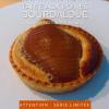 Tarte bourdaloue maison, alliance parfaite de la poire et de l'amande, à découvrir à Trévoux.