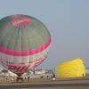 En bas à droite de la photo, on voit "le tireur", chargé de maintenir le ballon 