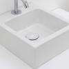 Installation de lavabo et robinetterie.