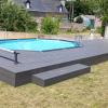 Plage de piscine en composite co-extrudée.