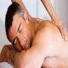 Massage, soins corps hommes