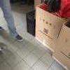 unité centrale de l'ordinateur posée en vrac dans le hall de notre immeuble, sans aucune protection, pas emballée dans un carton
à l'arrivée l'ordinateur ne fonctionnait plus
aucune indeminisation