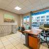 Entrée de l'agence immobilière Guy Hoquet Paris 15