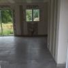 voilà l'exemple d'une maison individuel ayant profité de notre savoir-faire, débarrasser de toutes les saletés et les encombrant dû à la fin des travaux. Elle est prête à devenir le foyer dont les propriétaires ont toujours rêvé. 