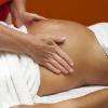 Massage de la femme enceinte/ future maman ou en post-natal, après l'accouchement, c'est aussi très utile et agréable.