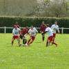 Match de football sur le stade de Villeneuve l'archevêque en avril 2016