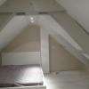 Aménagement de comble : isolation, velux, peinture, parquet, parois vitrée, porte coulissante, escalier. 