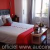 Nous vous proposons une chambre avec un excellent rapport qualité/prix pour passer une ou plusieurs nuits de détente sur la côte d’Opale à proximité de Nausicaa et du site des 2 caps.

Soyez les bienvenus dans notre chambre d’hôtes signature double balnéo, au calme en plein centre ville de Boulogne sur Mer.