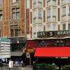Entre les 3 brasseurs et le restaurant le QG