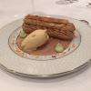 Eclair Paris-Brest, accompagné de sa glace vanille