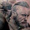 ragnar travis fimmel par stephane bueno tatoueur studio black corner tattoo valence