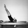 Exercice "Long spine massage" au reformer
Bordeaux Pilates d'origine