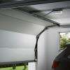 Installation de motorisation de porte de garage 