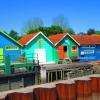 Les cabanes des créateurs hautes en couleurs :)