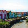 Les cabanes des créateurs hautes en couleurs :)