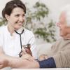 Nous prodiguons des soins infirmiers de qualité avec bienveillance. Sérénité pour vous & vos proches grâce à une équipe professionnelle et expérimentée.