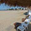 Sous les parasols...