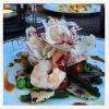 salade à l'italienne et ses légumes croquants .