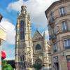 caisse épargne à droite de l'église St Jacques on ne peut voir