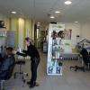 Salon clair, aéré.