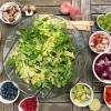 Cours de cuisine et recettes diététiques sont proposés par cette diététicienne.