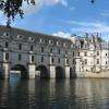 Le château enjambant le Cher