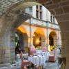 Restaurant-LaCourDesDucs-Terrasse-Couiza-Aude-Occitanie