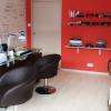 Une espace chaleureux et discret pour un moment de détente assuré.