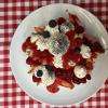 Pavlova Fraise, Citron et graines de pavot. 