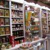  Couleurs d'enfance c'est aussi des cadeaux en tout genre: coffret tisane BIO, thé, pâtes de fruits, nougats de Montélimar et Fouques, calissons d'Aix, miels de Cotignac 