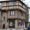 La maison du Gouverneur du XV° siècle.