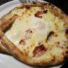 La pizza en forme de corne d'abondance, spécialité de la maison