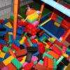 Un gros chantier de Lego géant chez Djoomba Land à Fouesnant. parc de jeux Fouesnant proche de Concarneau Pont l'abbbé Quimper