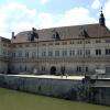 La médiathèque de Dole est classée au titre des monuments historiques. C'est un ancien établissement hospitalier.