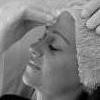 Injections de toxine botulique et d'acide hyaluronique par le dr Besins, spécialiste de l'embellissement et du rajeunissement du visage.