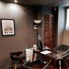 Accueil attentif dans un cadre design et chaleureux
